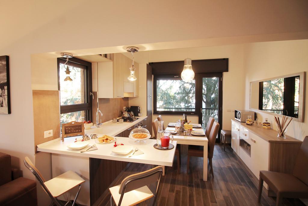 Eur Bright Spacious Terraced Apartment With Private Parking Only For Small Cars Roma Exterior foto