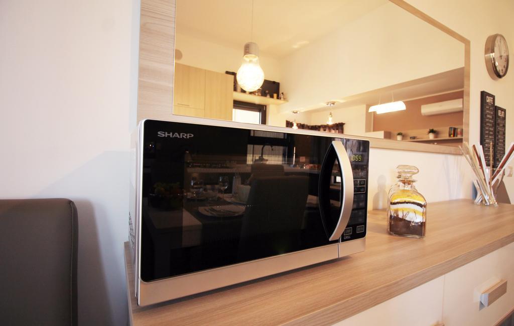 Eur Bright Spacious Terraced Apartment With Private Parking Only For Small Cars Roma Exterior foto